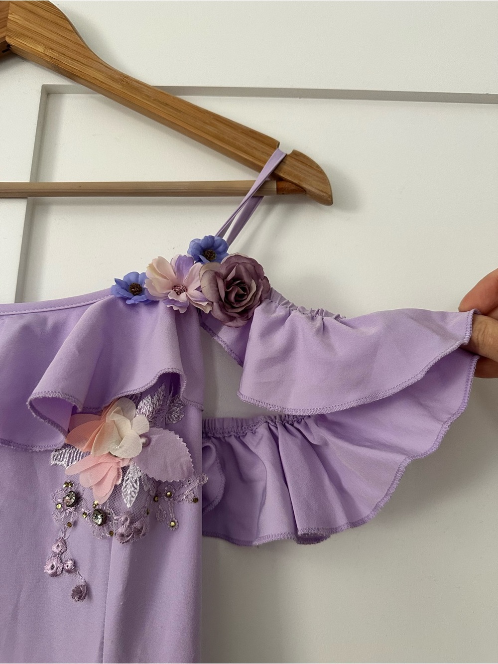 Disney Encanto Isabella Dress - Picture 8 of 11